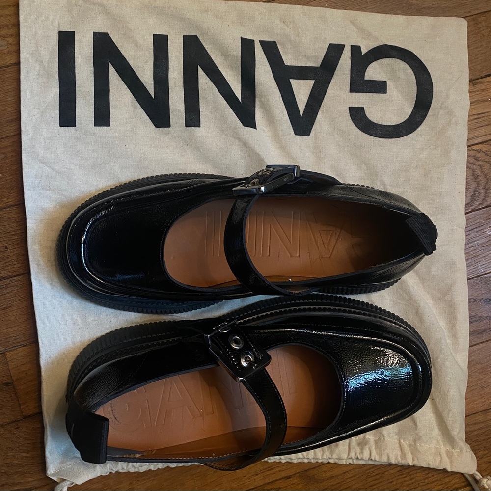 GANNI MARY JANE BLACK size 40